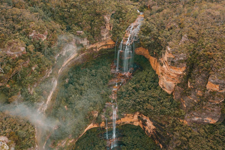 Blue Mountains Grand Canyon Walk , a great hiking track with fantastic scenery in NSW Australia